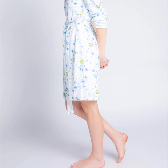 PJ Salvage Smiles Smiley Short Robe w/ Tie. XS. Like New. Sold out everywhere! - Picture 6 of 8